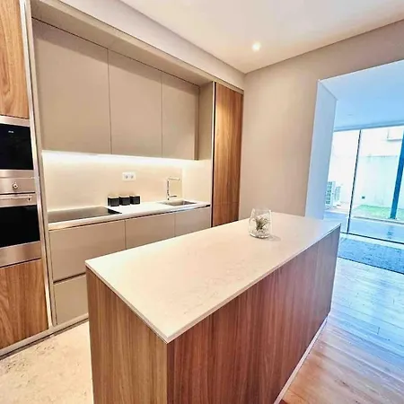 Marques De Pombal Flat Great Locations Center B Lisbon