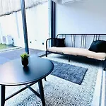 Marques De Pombal Flat Great Locations Center B דירה *