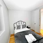 Marques De Pombal Flat Great Locations Center B *