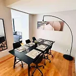 Marques De Pombal Flat Great Locations Center B דירה