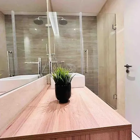 Marques De Pombal Flat Great Locations Center B *