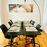 Marques De Pombal Flat Great Locations Center B